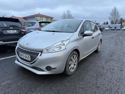 Harmaa Käytetty 2014 Peugeot 208 Viistoperä | 6 900 € (Hieman kallis)