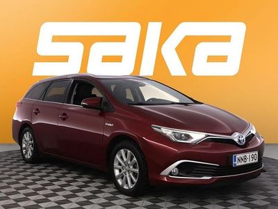 Käytetty 2018 Toyota Auris Touring Sports Executive Farmari | 17 480 € (Hyvä tarjous)