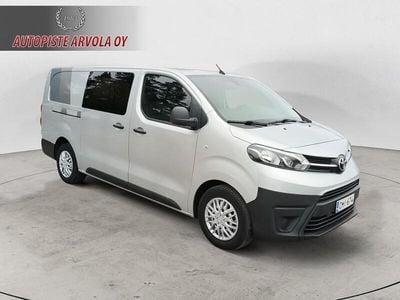 Käytetty Toyota Proace 122 HP (89 kW) 2019 Tila-auto