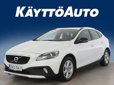 Valkoinen Käytetty 2015 Volvo V40 Business Edition Viistoperä | 9 900 € (Hyvä tarjous)