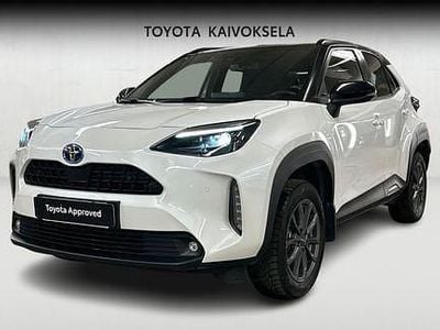 Valkoinen Käytetty 2022 Toyota Yaris Cross Katumaasturi | 27 490 € (Perustarjous)