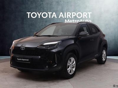 Käytetty Toyota Yaris Cross 116 HP (85 kW) 2024 Musta Katumaasturi