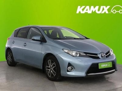 Sininen Käytetty 2014 Toyota Auris Active Sedan | 11 790 € (Perustarjous)