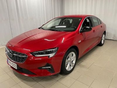 Käytetty Opel Insignia Innovation 174 HP (127 kW) 2022 Punainen Viistoperä