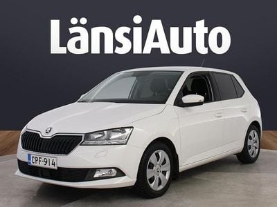 Valkoinen Käytetty 2022 Skoda Fabia Ambition Viistoperä | 12 900 € (Hyvä tarjous)