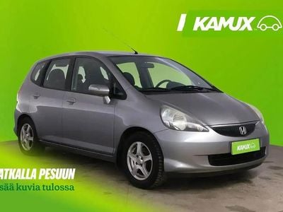 Käytetty Honda Jazz 83 HP (61 kW) 2007 Hopea / harmaa Viistoperä