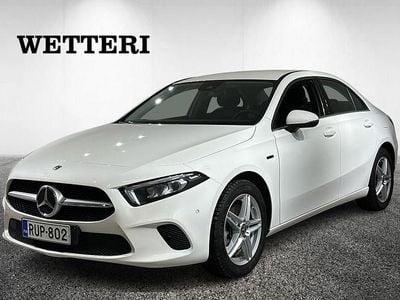 Valkoinen Käytetty 2021 Mercedes A250 Business Sedan | 22 990 € (Perustarjous)