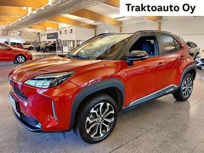 Punainen Käytetty 2024 Toyota Yaris Cross Katumaasturi | 27 980 € (Hyvä tarjous)