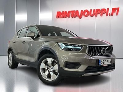 Käytetty Volvo XC40 Business Edition 211 HP (155 kW) 2022 Katumaasturi