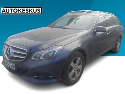 käytetty Mercedes E220 BlueTec T A Premium Business ** Vähän ajettu / Nahkaverhoilu / Webasto / Vetokoukku **