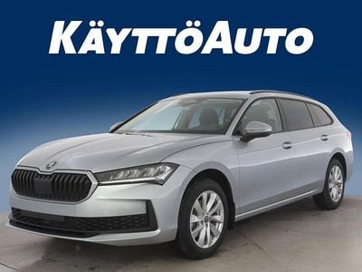 Uusi Skoda Superb Essence 150 HP (110 kW) 2026 Pebble silver metall Farmari