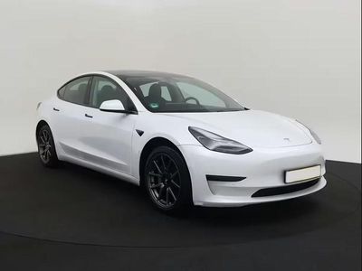 Käytetty 2021 Tesla Model 3 Standard Range Plus Sedan | 19 900 € (Perustarjous)