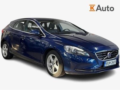 Käytetty Volvo V40 Business Edition 114 HP (83 kW) 2015 Sininen Viistoperä