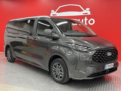 Käytetty 2025 Ford Tourneo Titanium Tila-auto | 64 850 €