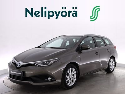 käytetty Toyota Auris Touring Sports 1,8 Hybrid Active *Plus- ja Safety Sense-Paketti*Vetokoukku* - *Suomi-auto* Approved - 12 kk maksuton vaihtoautoturva ilman kilometrirajoitusta*