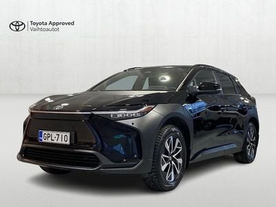 Käytetty Toyota bZ4X Edition 160 kW (218 HP) 2023 Musta Katumaasturi