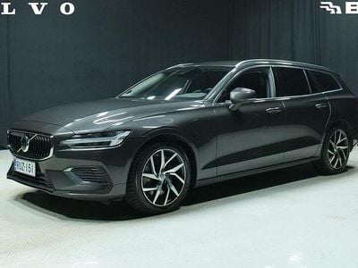 Harmaa Käytetty 2023 Volvo V60 Plus Farmari | 41 300 € (Perustarjous)
