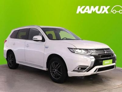 Käytetty Mitsubishi Outlander P-HEV Instyle 184 HP (135 kW) 2019 Valkoinen Sedan