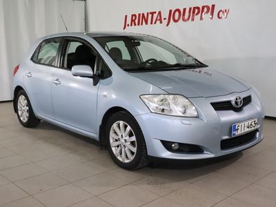 käytetty Toyota Auris 1,4 D-4D Linea Sol 5ov - 3kk lyhennysvapaa - Lohkolämmitin, 2 renkaat ja vanteet.