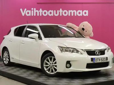 Käytetty Lexus CT200h 99 HP (72 kW) 2011 Viistoperä