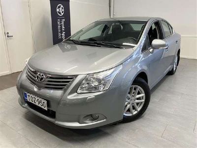 käytetty Toyota Avensis 1,8 Valvematic Sol Edition 4ov / Lohkolämmitin ja sisäpistoke /