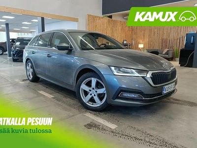 Käytetty Skoda Octavia Style 200 HP (147 kW) 2022 Harmaa / hopea Farmari