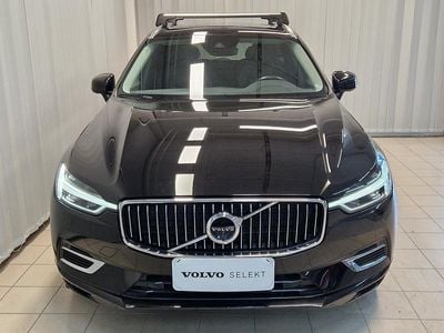 Käytetty Volvo XC60 Inscription 320 HP (235 kW) 2018 Musta Katumaasturi