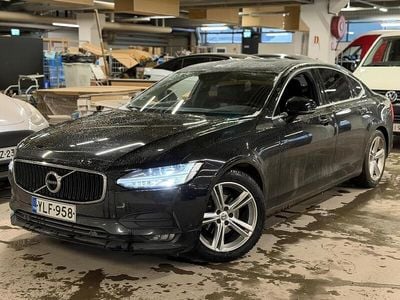 Käytetty Volvo S90 Momentum 190 HP (139 kW) 2018 Sedan