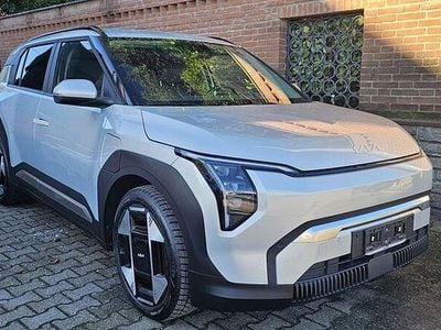 Käytetty Kia EV3 Premium 150 kW (204 HP) 2025 Katumaasturi