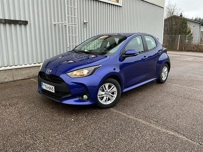 Sininen Käytetty 2024 Toyota Yaris | 23 900 € (Perustarjous)