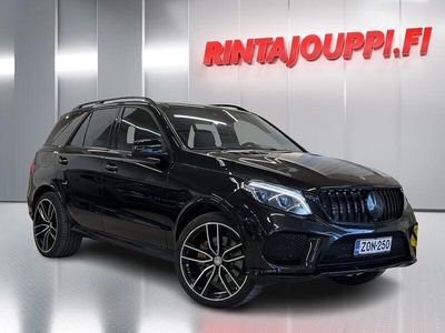 Käytetty 2017 Mercedes GLE500 AMG Katumaasturi | 32 480 €