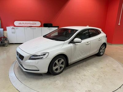 Käytetty 2017 Volvo V40 Business Edition Viistoperä | 6 490 € (Hyvä tarjous)