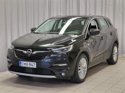 Käytetty Opel Grandland X Innovation 181 HP (133 kW) 2019 Musta Katumaasturi