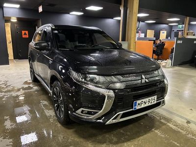 Mitsubishi Outlander P-HEV