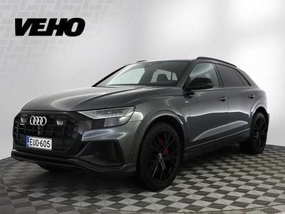 Käytetty Audi Q8 S-Line 462 HP (339 kW) 2023 Harmaa Katumaasturi