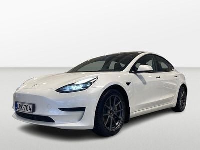 Valkoinen Käytetty 2021 Tesla Model 3 Standard Range Plus Sedan | 27 390 €