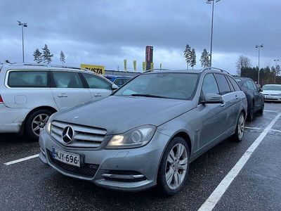 Käytetty 2011 Mercedes C220 Avantgarde Farmari | 7 780 € (Hieman kallis)