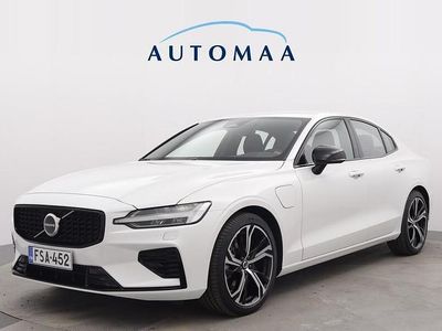 Valkoinen Käytetty 2024 Volvo S60 Performance Sedan | 46 900 € (Hieman kallis)