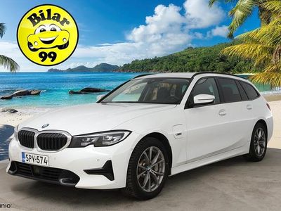 Käytetty 2022 BMW 330e Shadowline Farmari | 27 590 € (Hyvä tarjous)