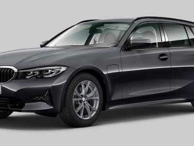 Käytetty 2021 BMW 330e Sport Line Farmari | 25 900 € (Perustarjous)