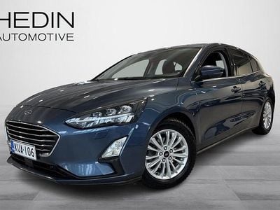 Käytetty Ford Focus Titanium 125 HP (91 kW) 2021 Sininen Viistoperä