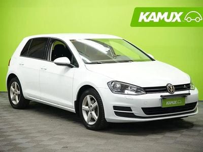 Käytetty VW Golf Comfortline 105 HP (77 kW) 2014 Valkoinen Sedan