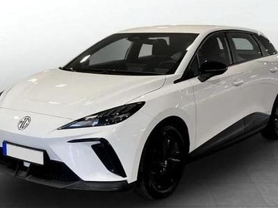 Käytetty MG MG4 EV 125 kW (170 HP) 2023 Valkoinen Viistoperä