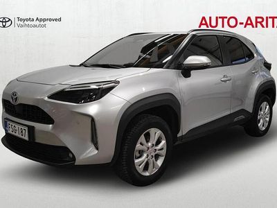 Hopea Käytetty 2024 Toyota Yaris Cross Plus Katumaasturi | 34 900 € (Perustarjous)