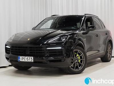 Käytetty 2020 Porsche Cayenne Katumaasturi | 48 990 € (Supertarjous)