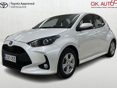 Valkoinen Käytetty 2023 Toyota Yaris Active Viistoperä | 21 390 € (Perustarjous)