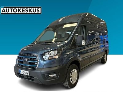 Sininen Käytetty 2024 Ford E-Transit Trend Van | 51 900 € (Kallis)