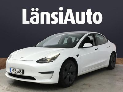 Valkoinen Käytetty 2021 Tesla Model 3 Sedan | 26 340 € (Perustarjous)