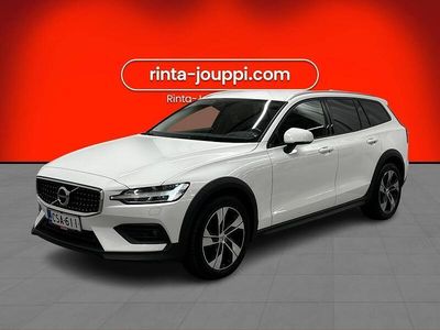 Käytetty 2020 Volvo V60 CC Farmari | 31 400 € (Hieman kallis)