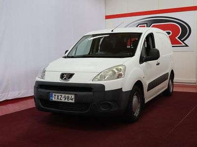Käytetty Peugeot Partner Access 75 HP (55 kW) 2013 Tila-auto